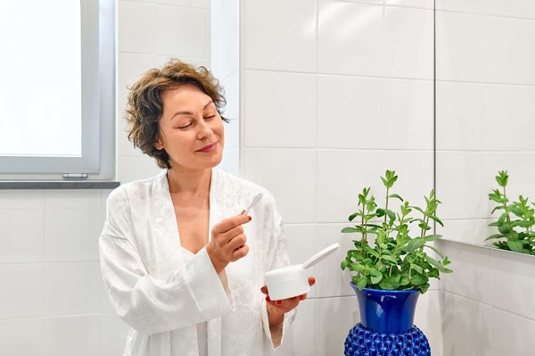 What's the Ideal Way to Hydrate a Pet Rabbit During Hot Weather?